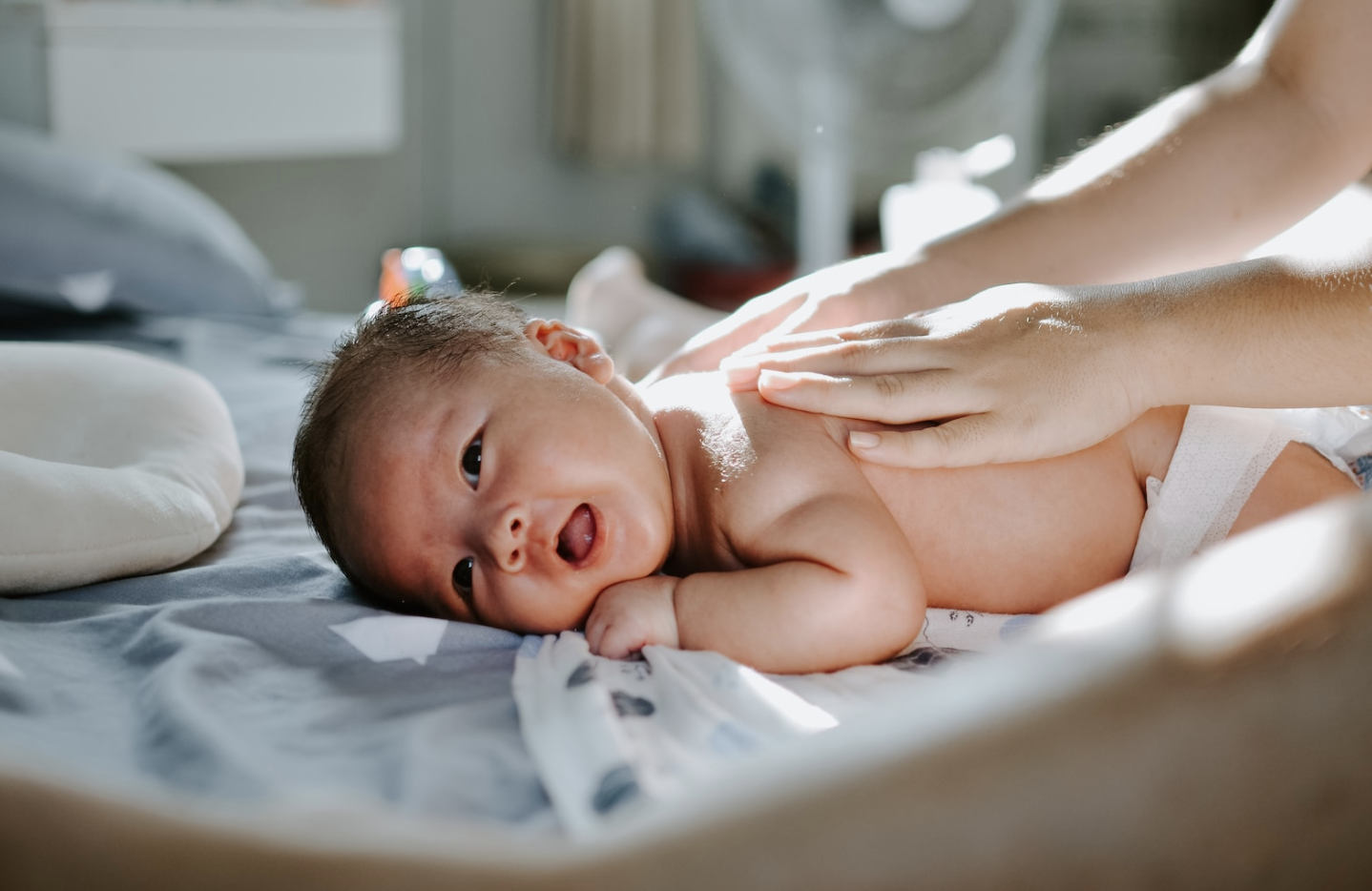 Ik zit met iets. Mijn kind komt al een tijdje met plezier bij de crèche, en  ik ben heel tevreden over hoe liefdevol de leidsters met hem omgaan. Toch  was er iets, image size:1438x934